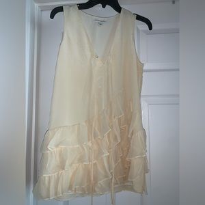gorgeous creme blouse by banana republic size small